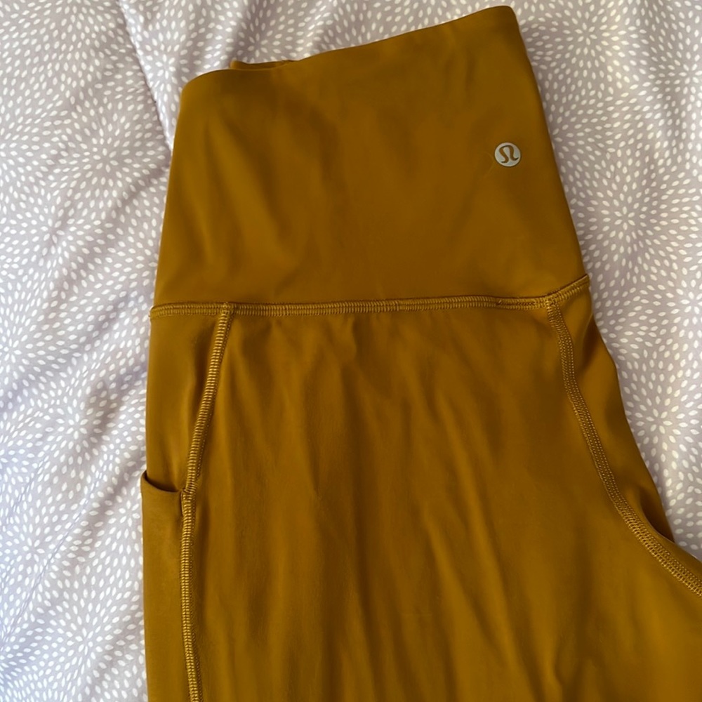 Lululemon Gold Spice Align with Pockets 25” Sz 12
